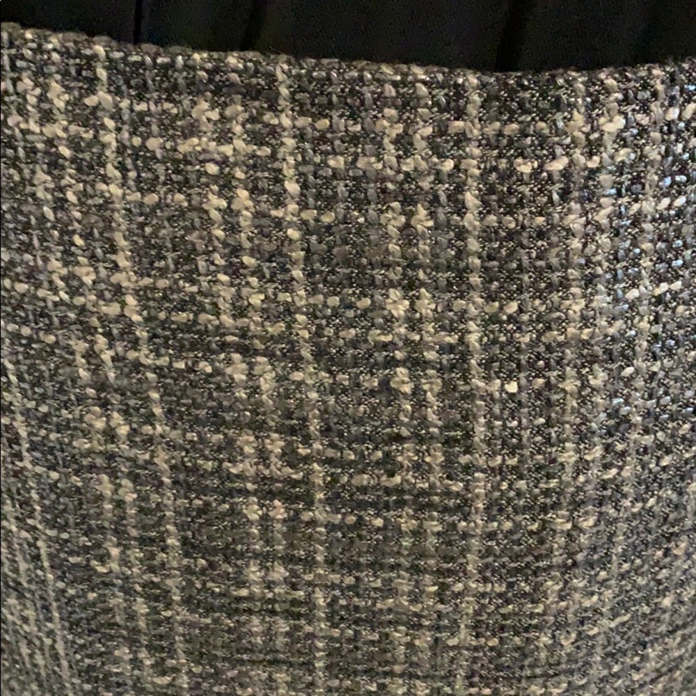 skirt - Picture 2 of 7